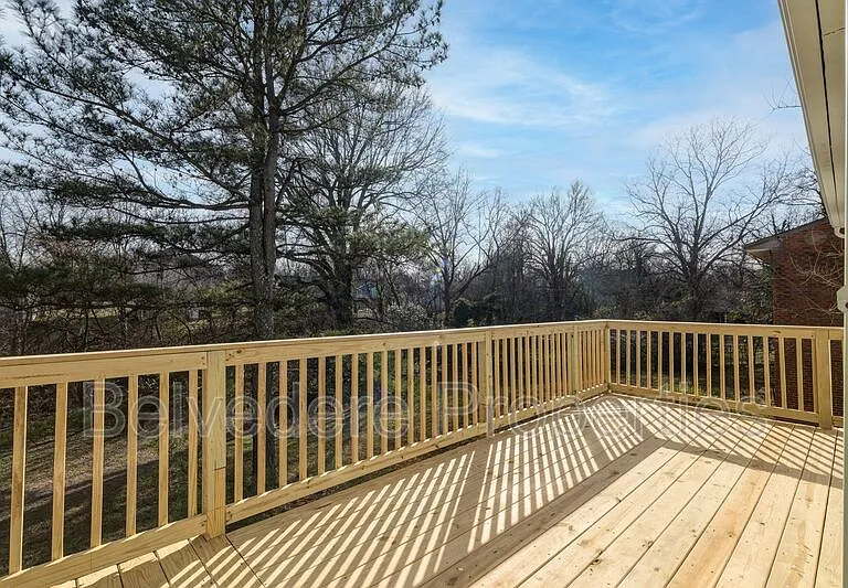 709 Langford Ave — Photo 23