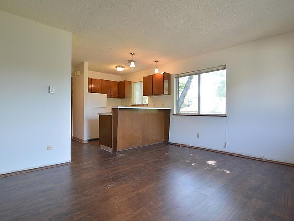 Living/Kitchen