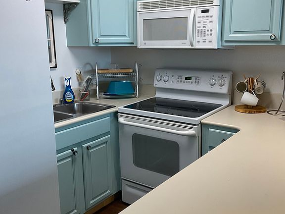 2nd image of 3500 S Peninsula Dr #205