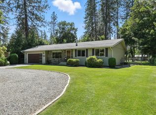 17717 N West Shore Rd, Nine Mile Falls, WA 99026