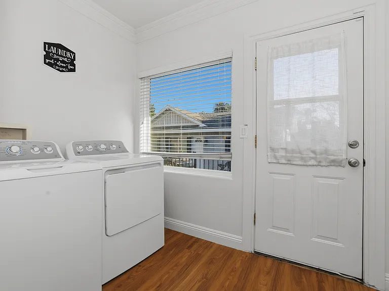 3981 Larchwood Pl — Photo 6