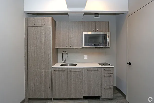 Rented by (Legacy) Tri Hill Realty Group LLC | media 9