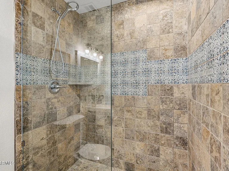 8725 E Coronado Rd — Photo 32