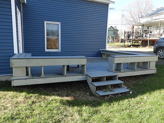 3rd image of 27 Fiske Rd