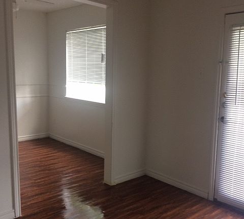 5th image of 111 Lake Meadows Dr