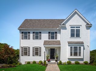 16 Pearl St, Peabody, MA 01970