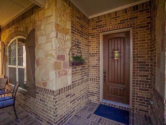 5th image of 27227 Aspen Falls Ln