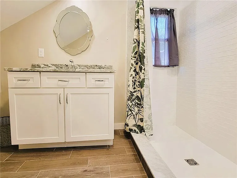 129 Connection St — Photo 15