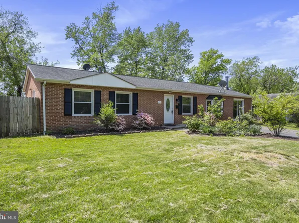 603 W Church Rd, Sterling, VA 20164