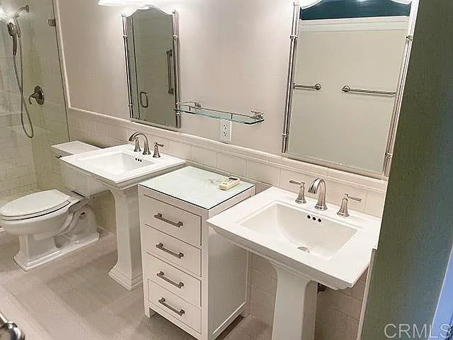 409 Windjammer Cir — Photo 8