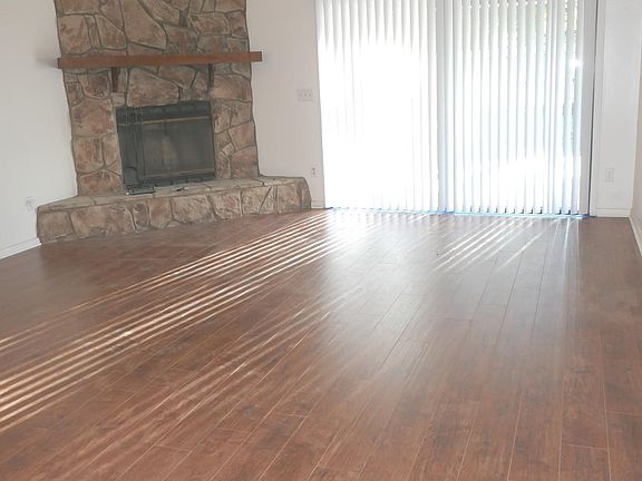 4th image of 4841 Beacon Dr E