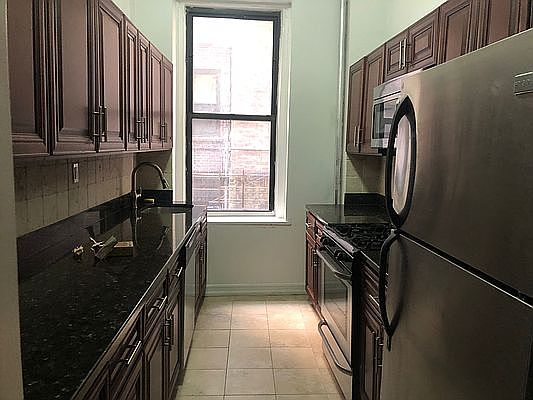 3rd image of 290 Fort Washington Ave #3
