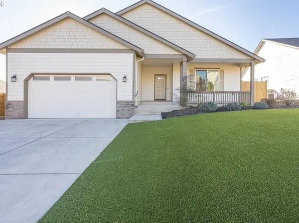 117 NW Canyon Creek Dr, McMinnville, OR 97128