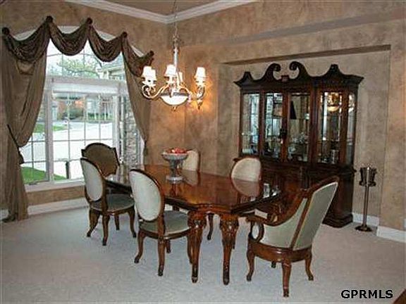 4th image of 9704 Pinehurst Cir