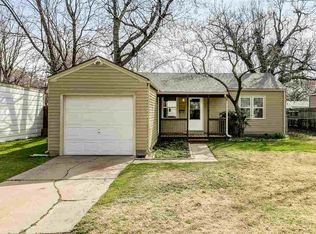 2244 S Spruce St, Wichita, KS 67211
