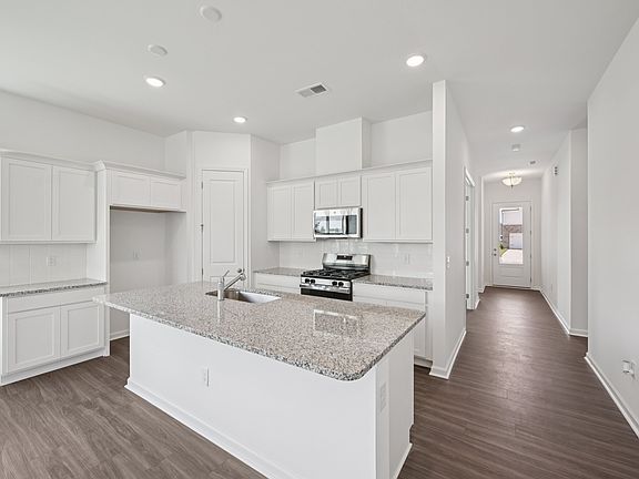 Crescent Mills - Caswell Interior Image 4