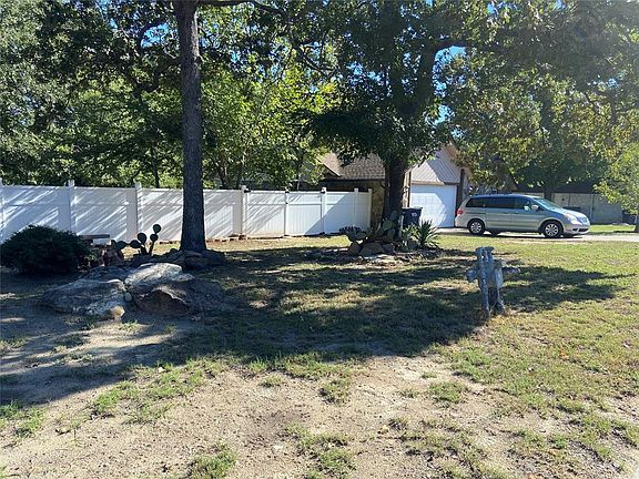 2nd image of 2300 Northwood Dr