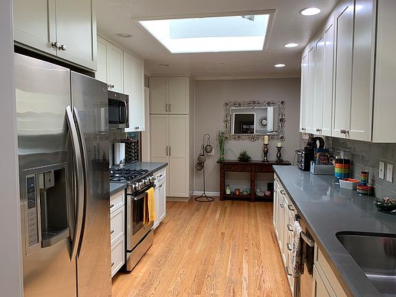 2nd image of 3035 McGarvey Ave