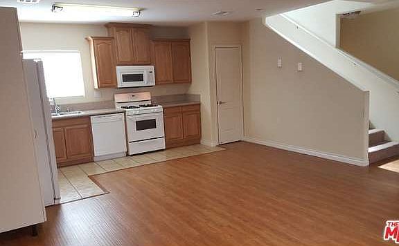5th image of 936 Miller Ave