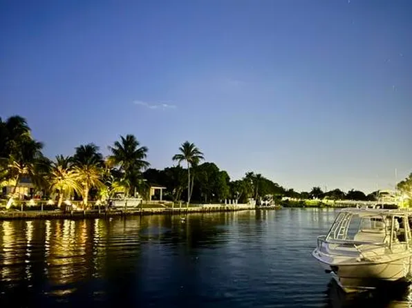 21 Royal Palm Way #2020, Boca Raton, FL 33432