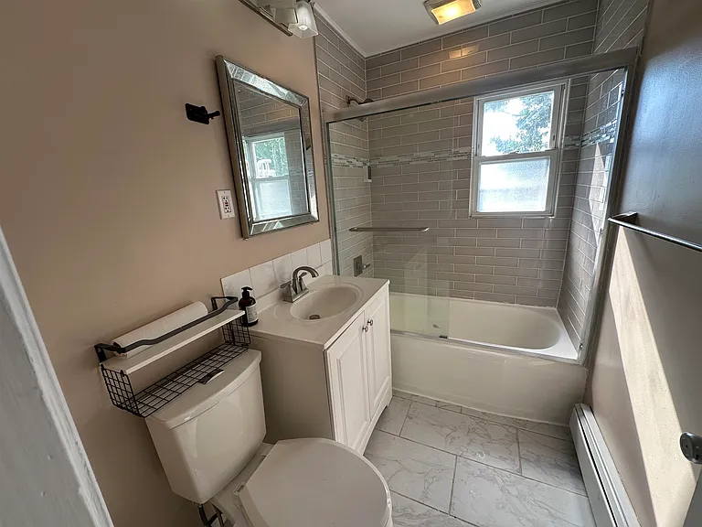 777 Oakwood Ln — Photo 9