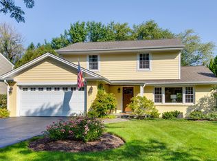 70 E Stone Ave, Lake Forest, IL