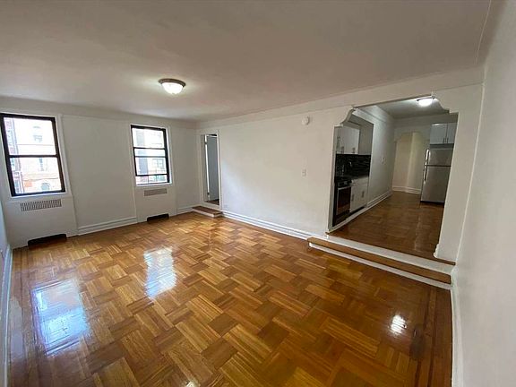 5th image of 50 E 19th St #2