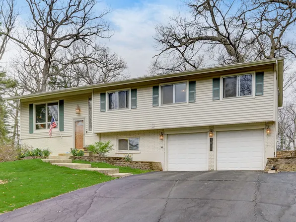 4611 Tile Line Rd, Crystal Lake, IL 60012