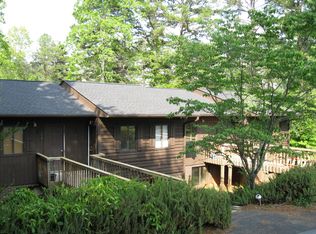 207 McCellion Ave, Seneca, SC 29678