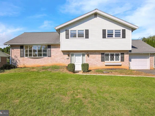 409 Belair Dr, Lancaster, PA 17601