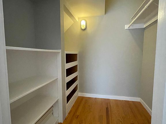 3rd image of 5 Seymour St #A