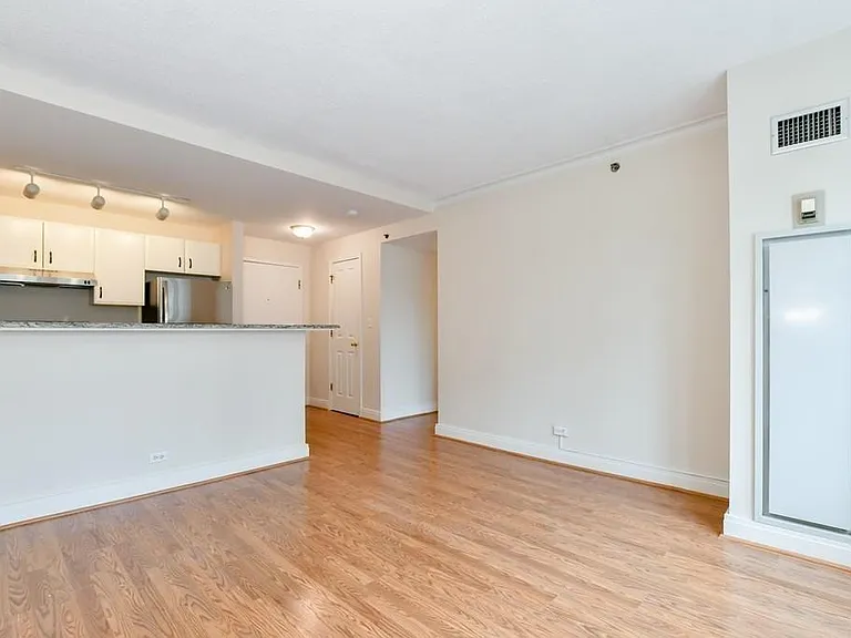 534 Beacon St #502 — Photo 10
