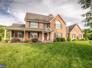 426 Talon Dr, Falling Waters, WV 25419