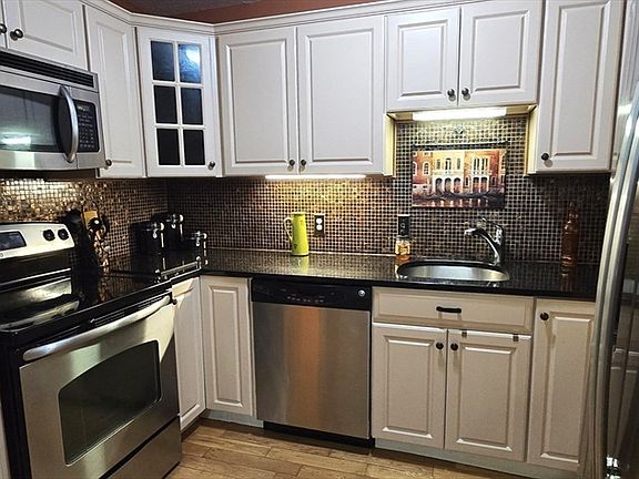 5th image of 6 Erick Rd APT 53