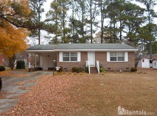33 Dunn St, Coats, NC 27521