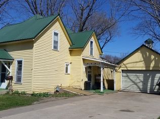 926 S 2nd Ave, Washington, IA 52353