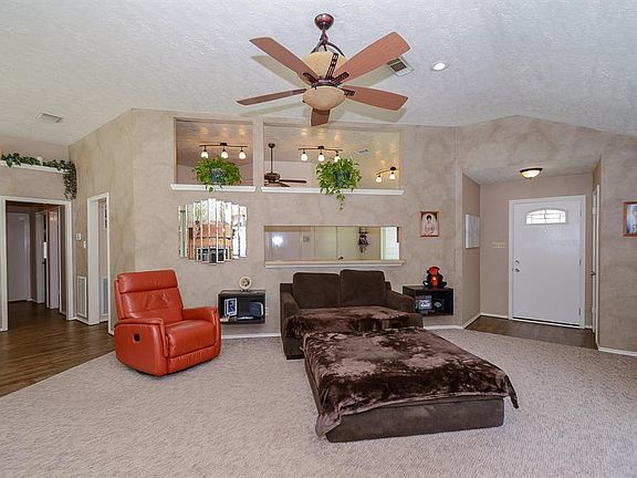 4th image of 18043 Green Hazel Dr