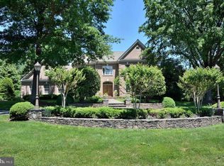 10970 Woodland Falls Dr, Great Falls, VA 22066