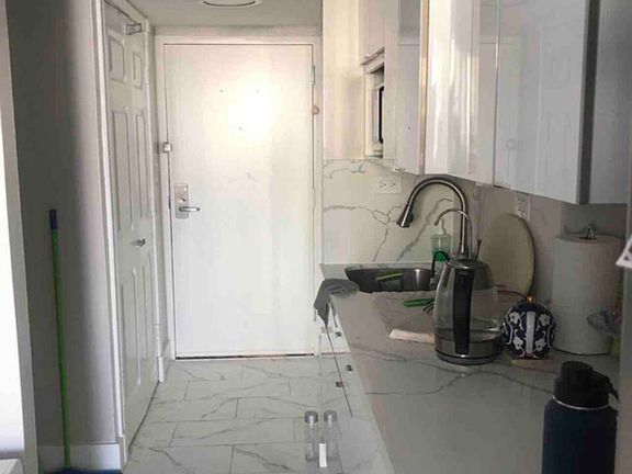 5th image of 19201 Collins Ave #639