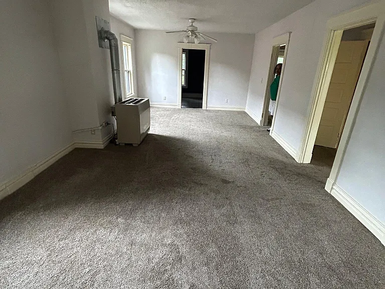 304 Burr Oak St — Photo 8