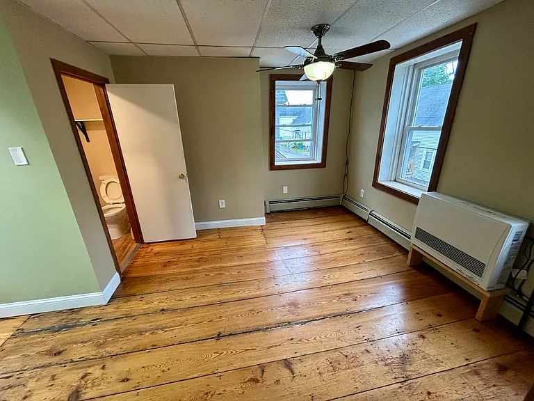 59 Pleasant St #202 — Photo 20