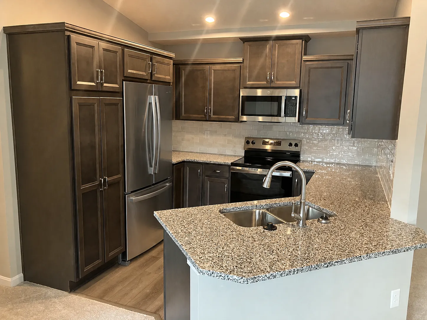2 bed, 1111 sqft, $1,795 — Photo 1