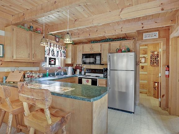 4th image of 2030 Bluff Mountain Rd #2034BLUFFMOUNTAINRD