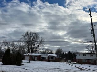 2145 Oakville Waltz Rd, New Boston, MI 48164