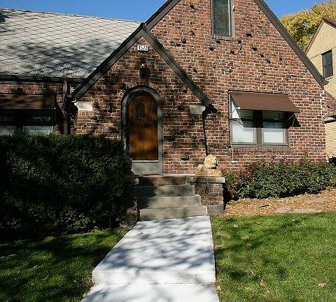 4th image of 4572 Shirley St