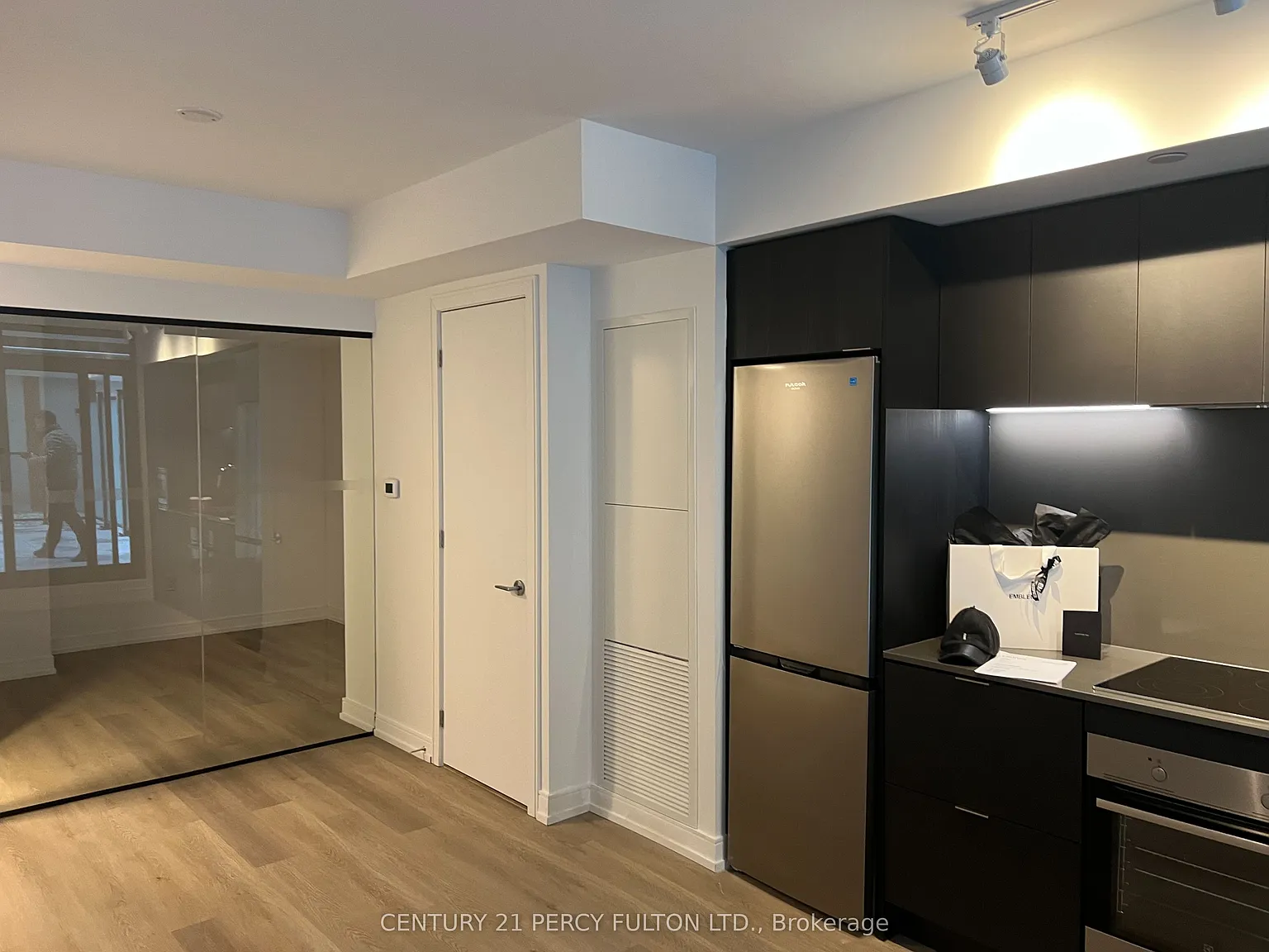 1 bed, $1,600 — Photo 4