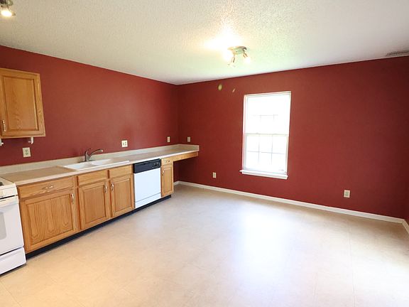 5th image of 2913 Redland Ln
