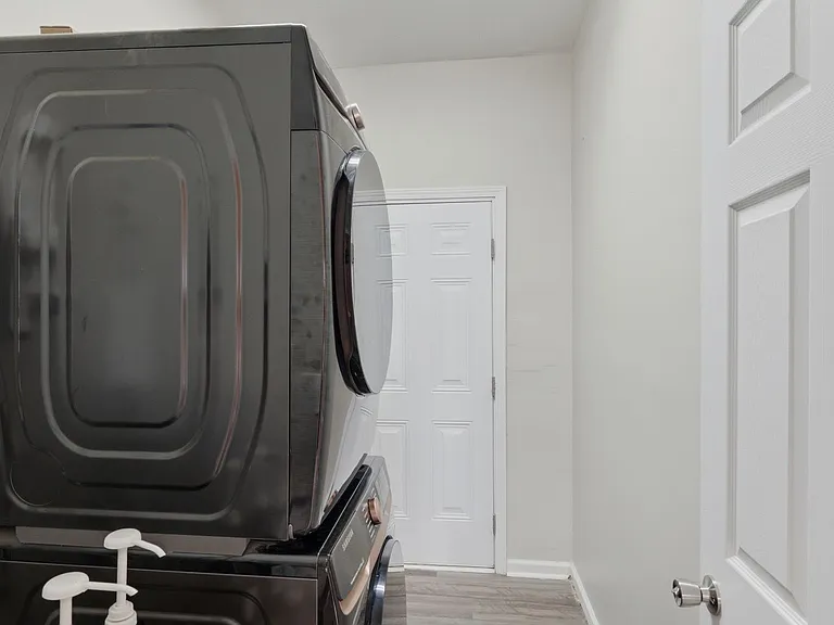 3223 Panorama Dr — Photo 18