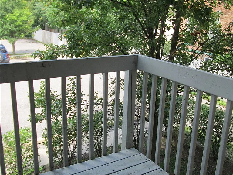 404 W Forest Ave — Photo 17