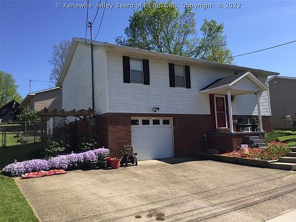 2nd image of 5119 Dover Dr #A